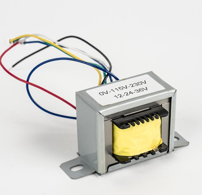 ¿En qué industrias y equipos se utilizan comúnmente los transformadores elevadores?